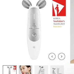 Medicube Age-R Derma EMS shot